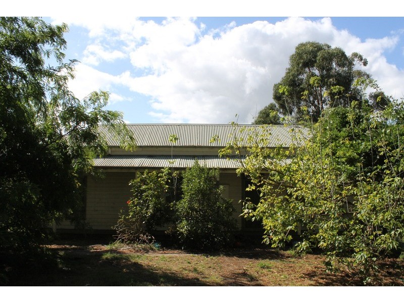 205 Victoria Road, Wandin North VIC 3139