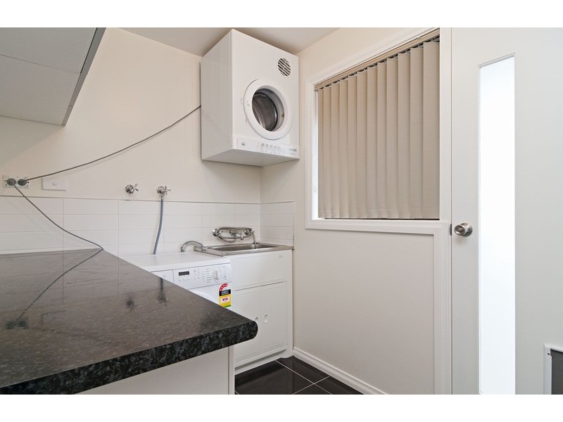 59 Zina  Grove, Mooroolbark VIC 3138