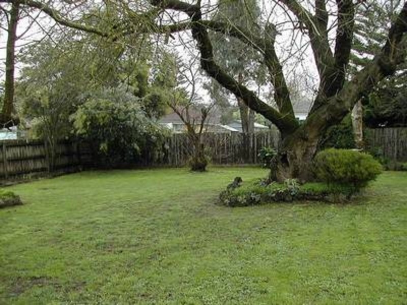 16 Dianne Crescent, Mooroolbark VIC 3138