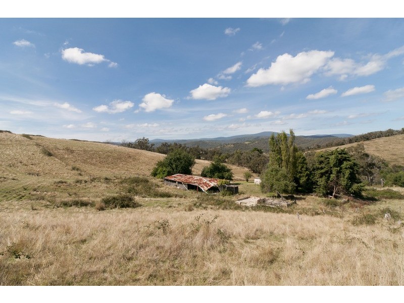 2029 Melba  Highway, Dixons Creek VIC 3775