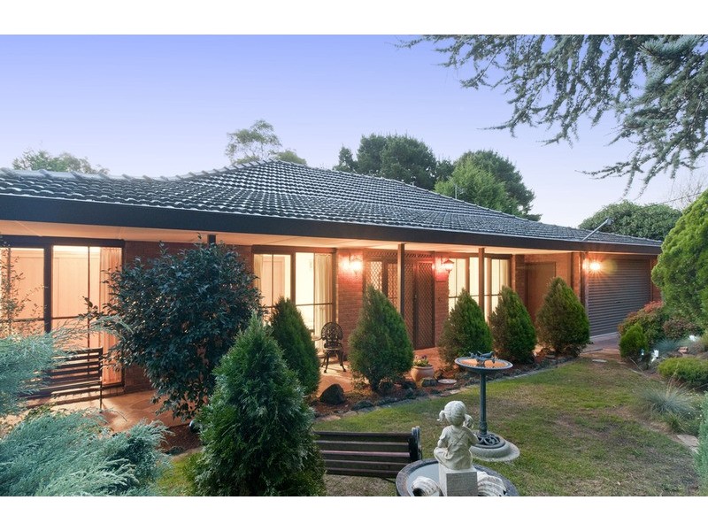 9 Valley Ho, Chirnside Park VIC 3116