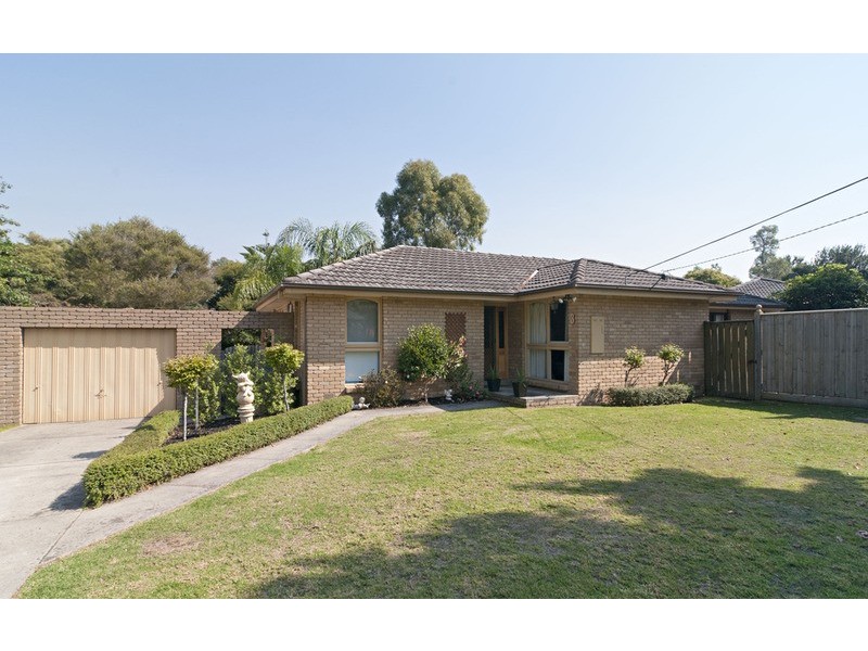 3 Hamilton Close, Kilsyth VIC 3137