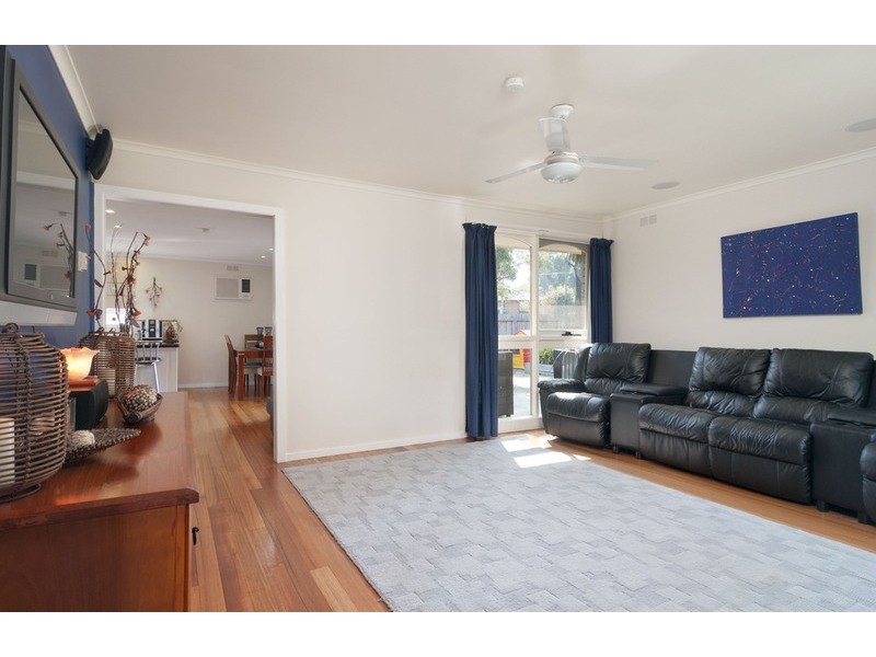 3 Hamilton Close, Kilsyth VIC 3137