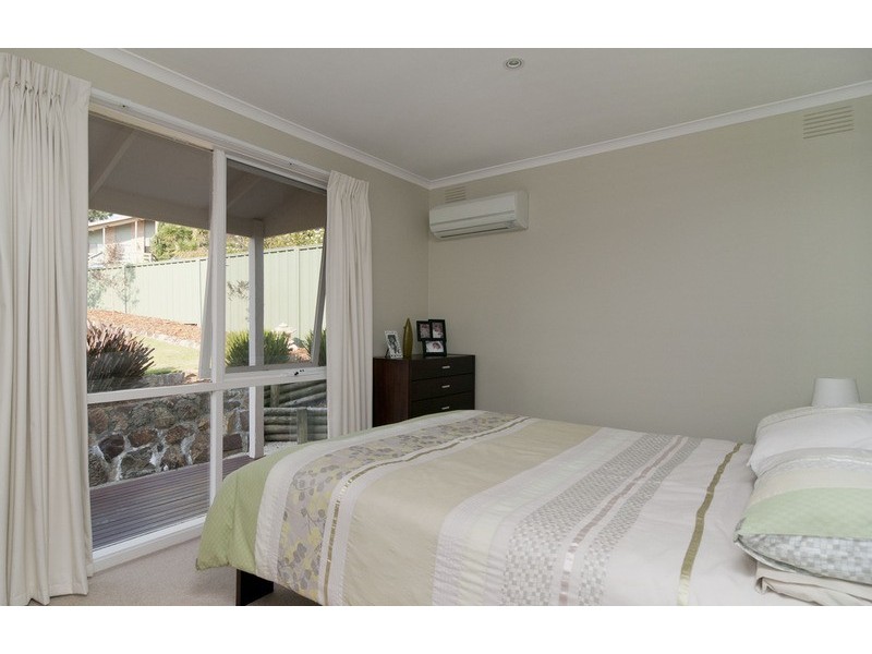 8 Morris Court, Wandin North VIC 3139