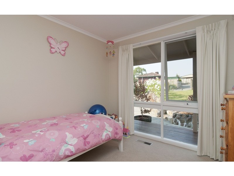 8 Morris Court, Wandin North VIC 3139