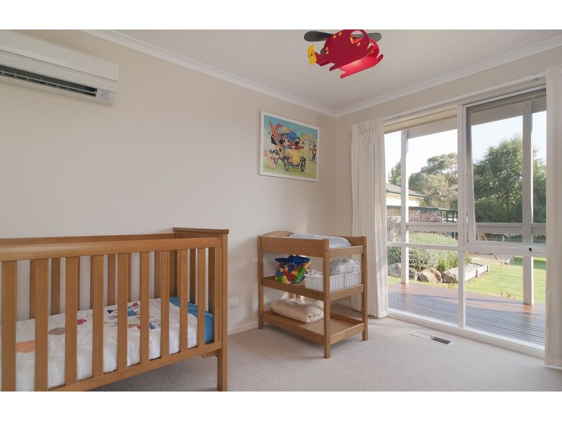 8 Morris Court, Wandin North VIC 3139