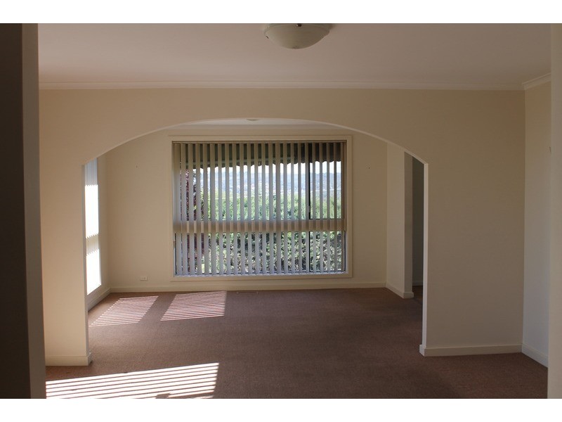 2 Bowen Road, Lilydale VIC 3140