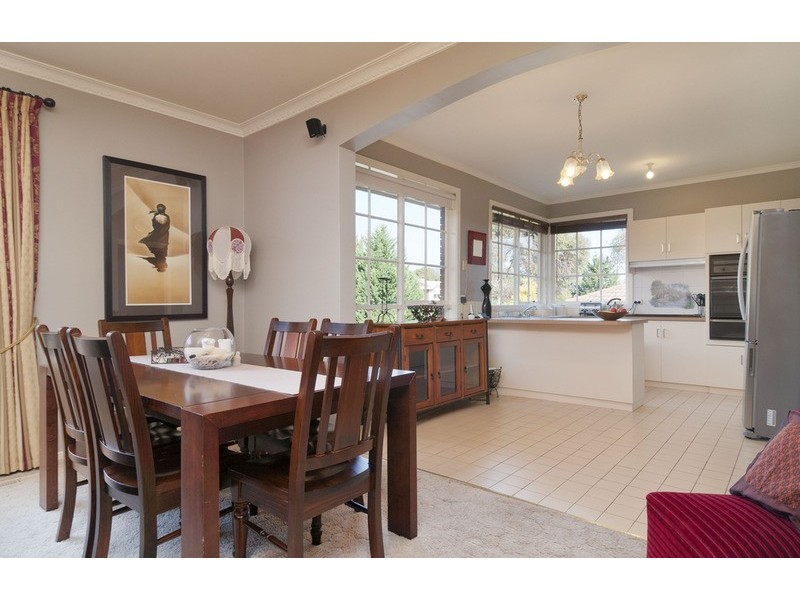 94 Landscape  Drive, Mooroolbark VIC 3138