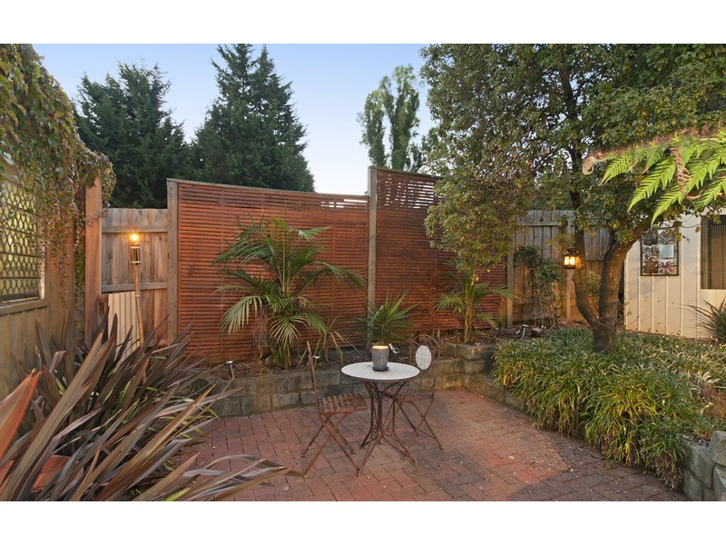 94 Landscape  Drive, Mooroolbark VIC 3138
