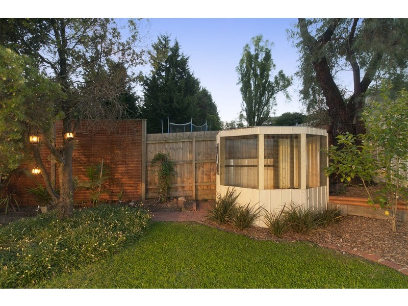 94 Landscape  Drive, Mooroolbark VIC 3138