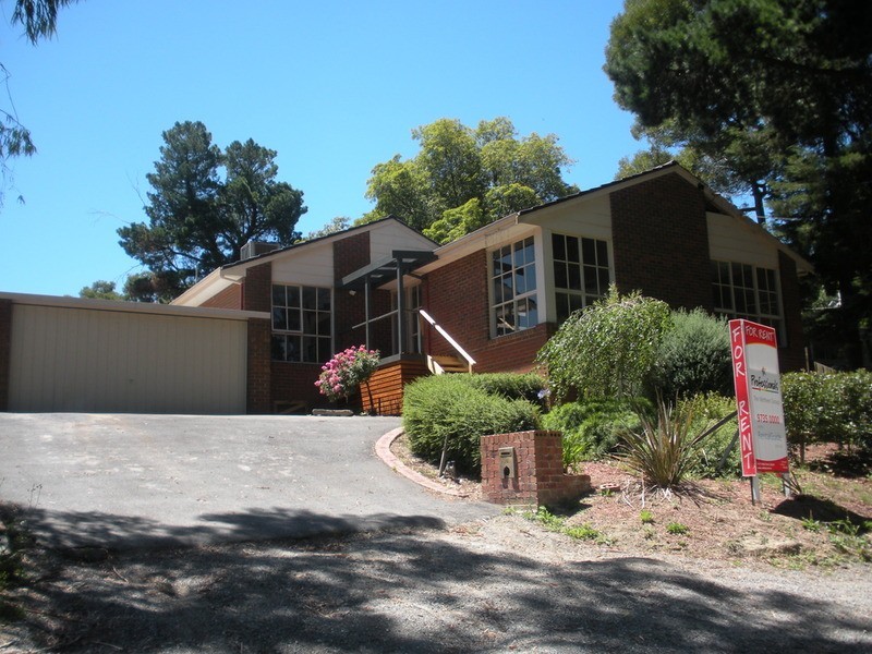 14 Wedderburn Crescent, Mount Evelyn VIC 3796