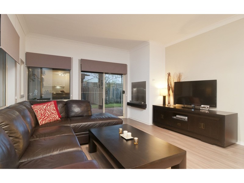 3 Rosewood  Place, Chirnside Park VIC 3116