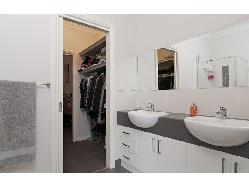 2/114 Anderson Street, Lilydale VIC 3140