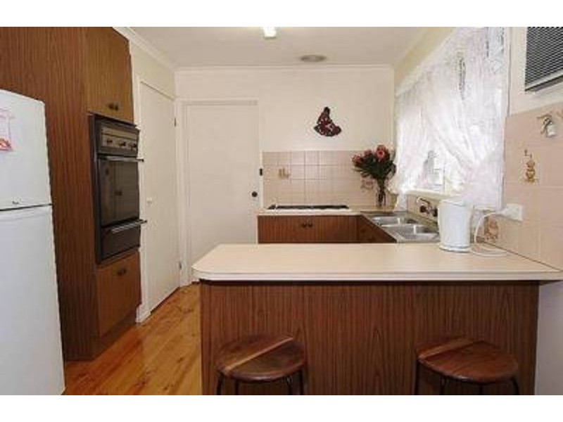 14 Wainewright Avenue, Mooroolbark VIC 3138