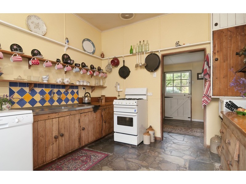 86 Pembroke Road, Mooroolbark VIC 3138