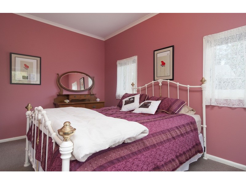 86 Pembroke Road, Mooroolbark VIC 3138