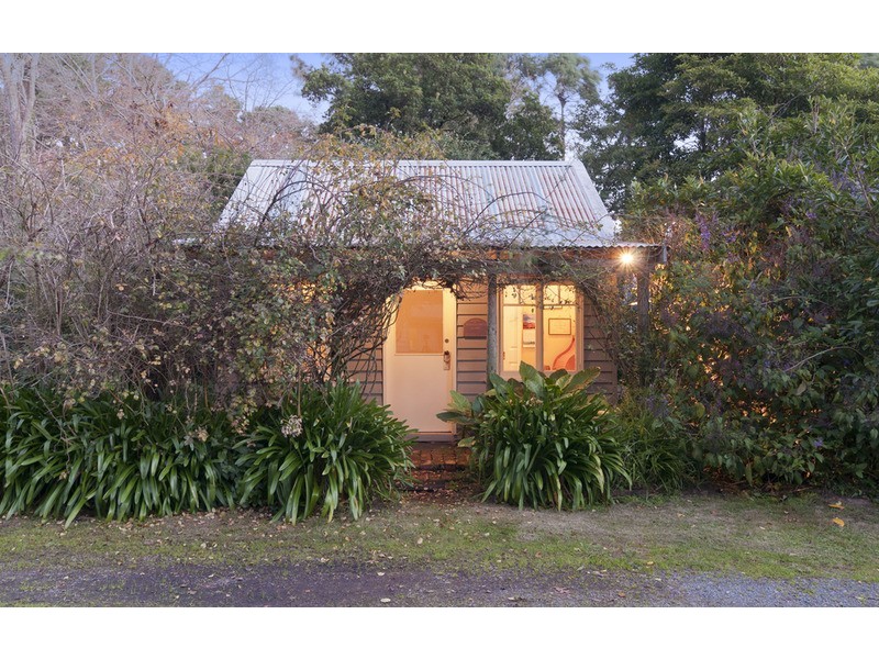 86 Pembroke Road, Mooroolbark VIC 3138