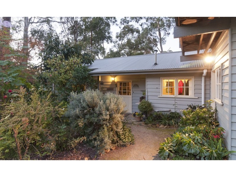 86 Pembroke Road, Mooroolbark VIC 3138