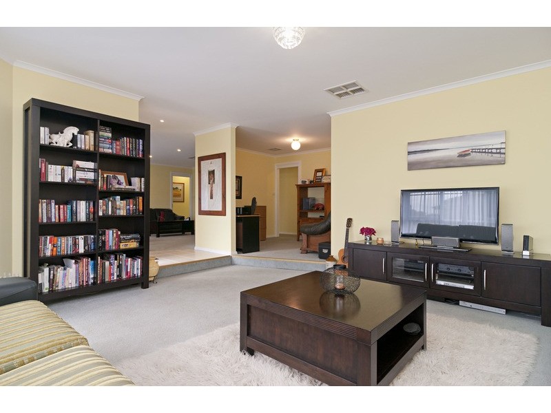 6 Melody Close, Lilydale VIC 3140