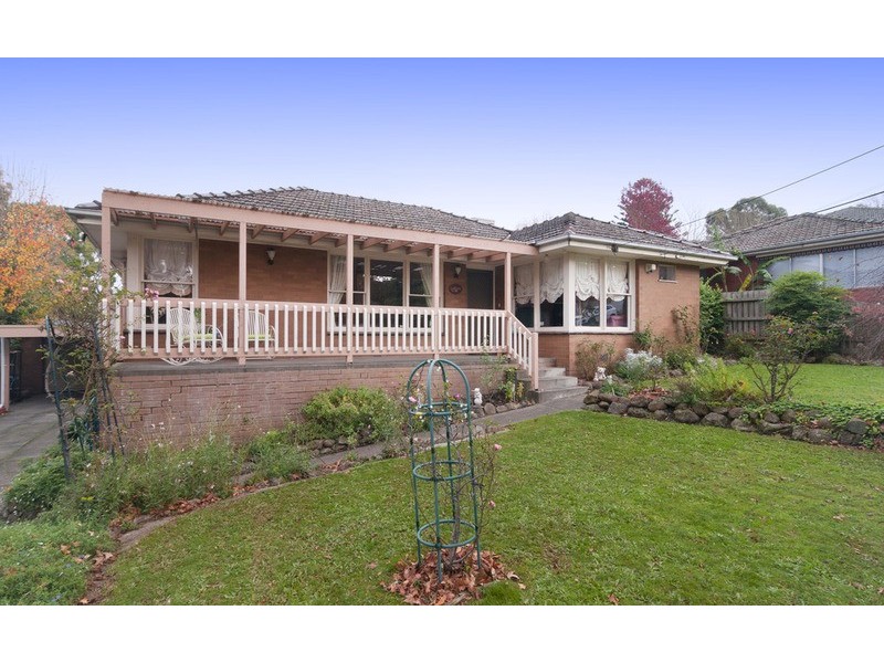 12 Sunhill Avenue, Ringwood VIC 3134
