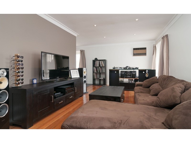 1/27 Bellara  Drive, Mooroolbark VIC 3138