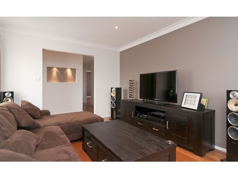 1/27 Bellara  Drive, Mooroolbark VIC 3138