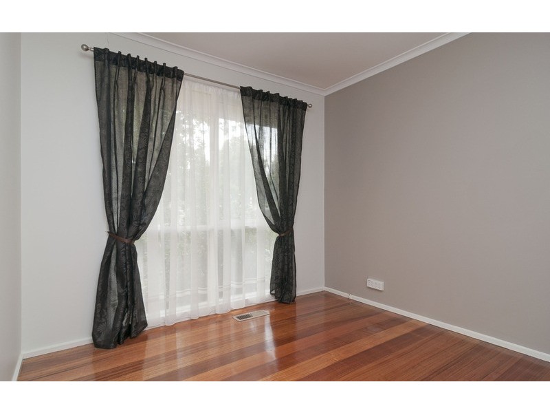 1/27 Bellara  Drive, Mooroolbark VIC 3138