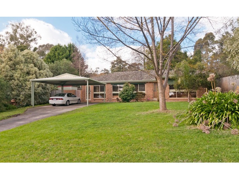 4 Bristol Crescent, Lilydale VIC 3140