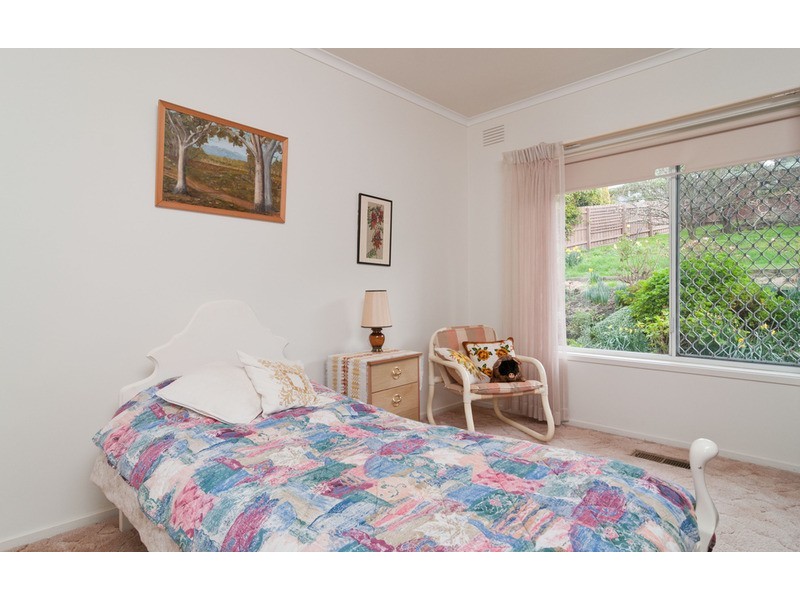 17 St Andrews Drive, Chirnside Park VIC 3116