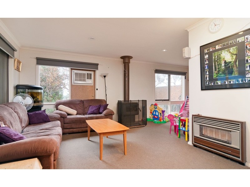 16 Shadowplay Road, Mooroolbark VIC 3138