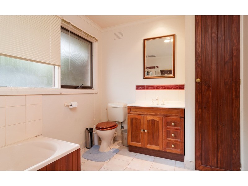 16 Shadowplay Road, Mooroolbark VIC 3138