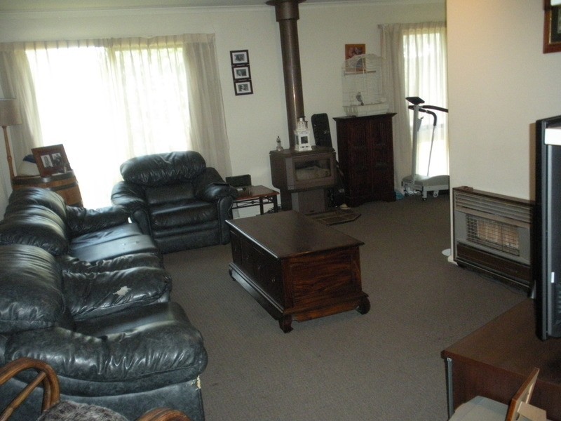 16 Shadowplay Road, Mooroolbark VIC 3138