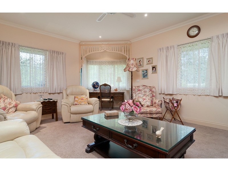 18 Henry  Street, Woori Yallock VIC 3139