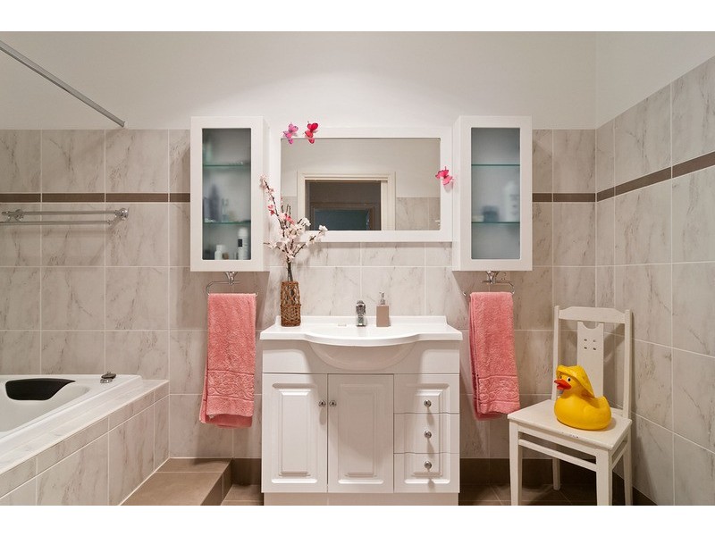 18 Henry  Street, Woori Yallock VIC 3139