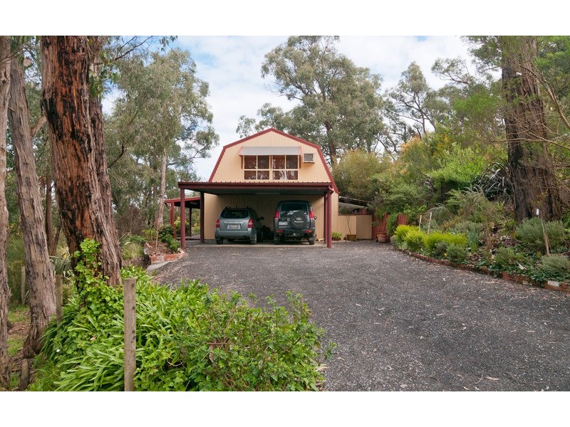 40 Peters  Road, Seville VIC 3139