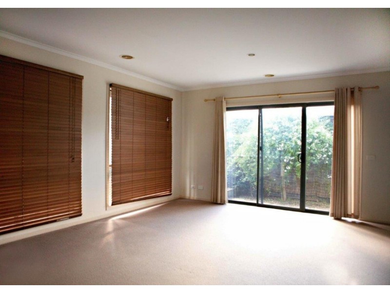 1/417 Dorset Road, Croydon VIC 3136