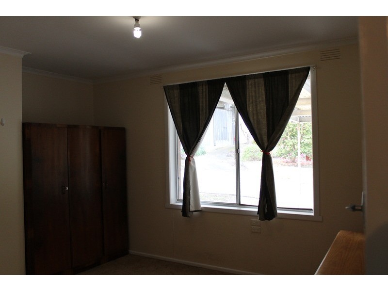 35 Moore Avenue, Montrose VIC 3765