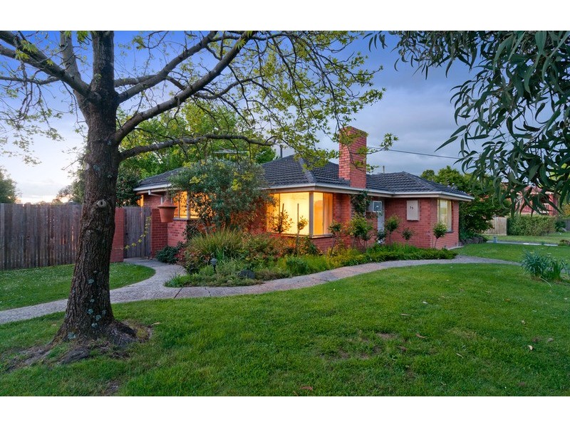 39 Carronvale  Road, Mooroolbark VIC 3138