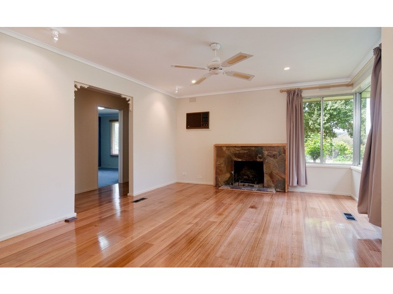 39 Carronvale  Road, Mooroolbark VIC 3138