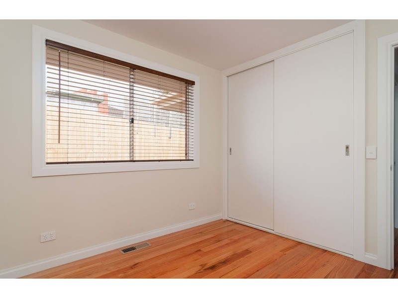 2/27 Bellara Drive, Mooroolbark VIC 3138