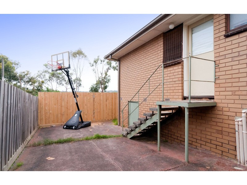 2 Nambour Drive, Mooroolbark VIC 3138