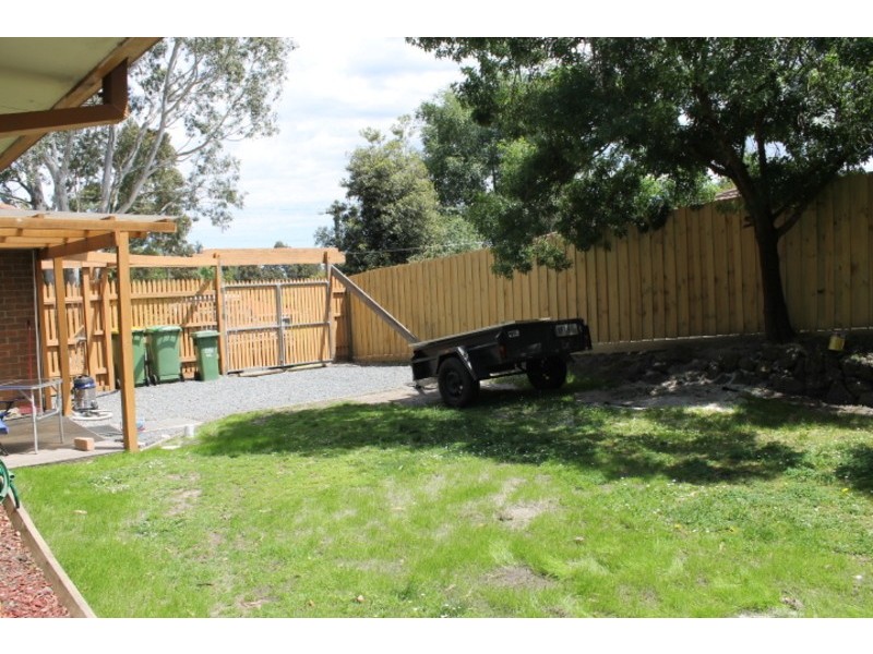 8 Trafalgar Crescent, Lilydale VIC 3140