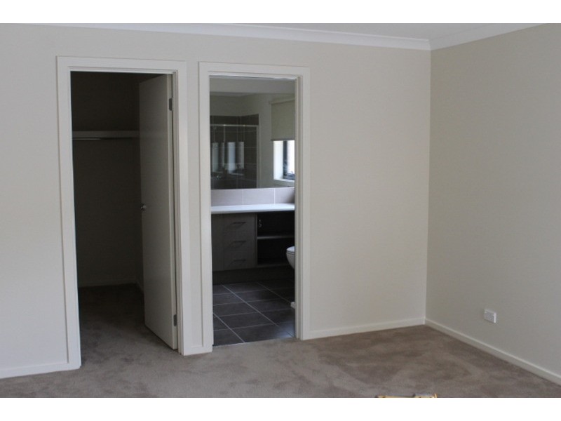 2/7 Crestway, Lilydale VIC 3140