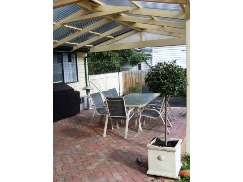 8 Ash Grove, Bayswater VIC 3153