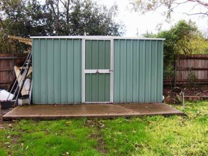 8 Ash Grove, Bayswater VIC 3153