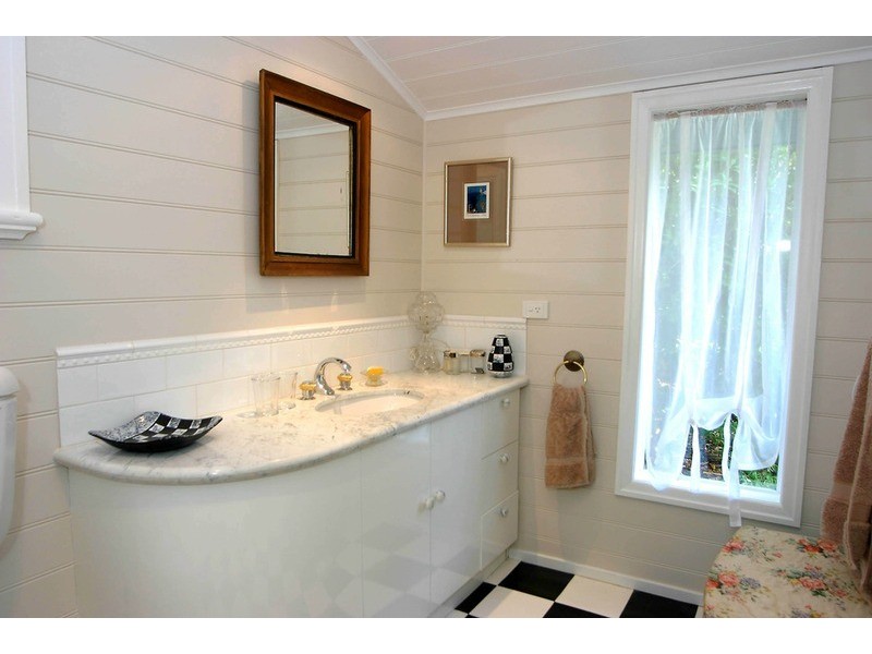 6 The Crescent, Sassafras VIC 3787