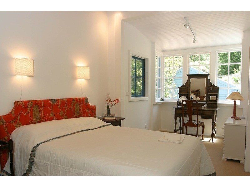 6 The Crescent, Sassafras VIC 3787