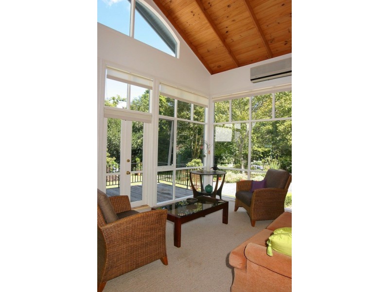 6 The Crescent, Sassafras VIC 3787