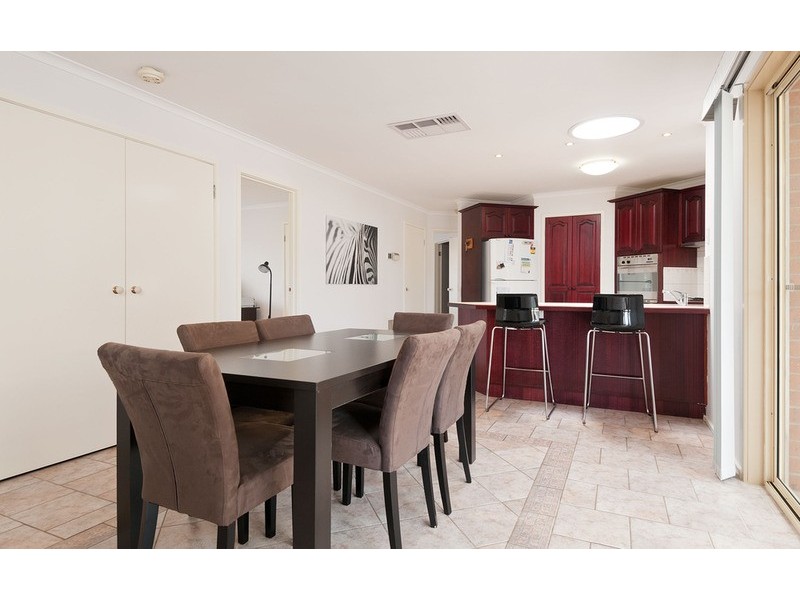 4 Lakeview  Drive, Lilydale VIC 3140