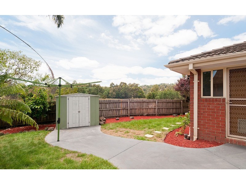 4 Lakeview  Drive, Lilydale VIC 3140